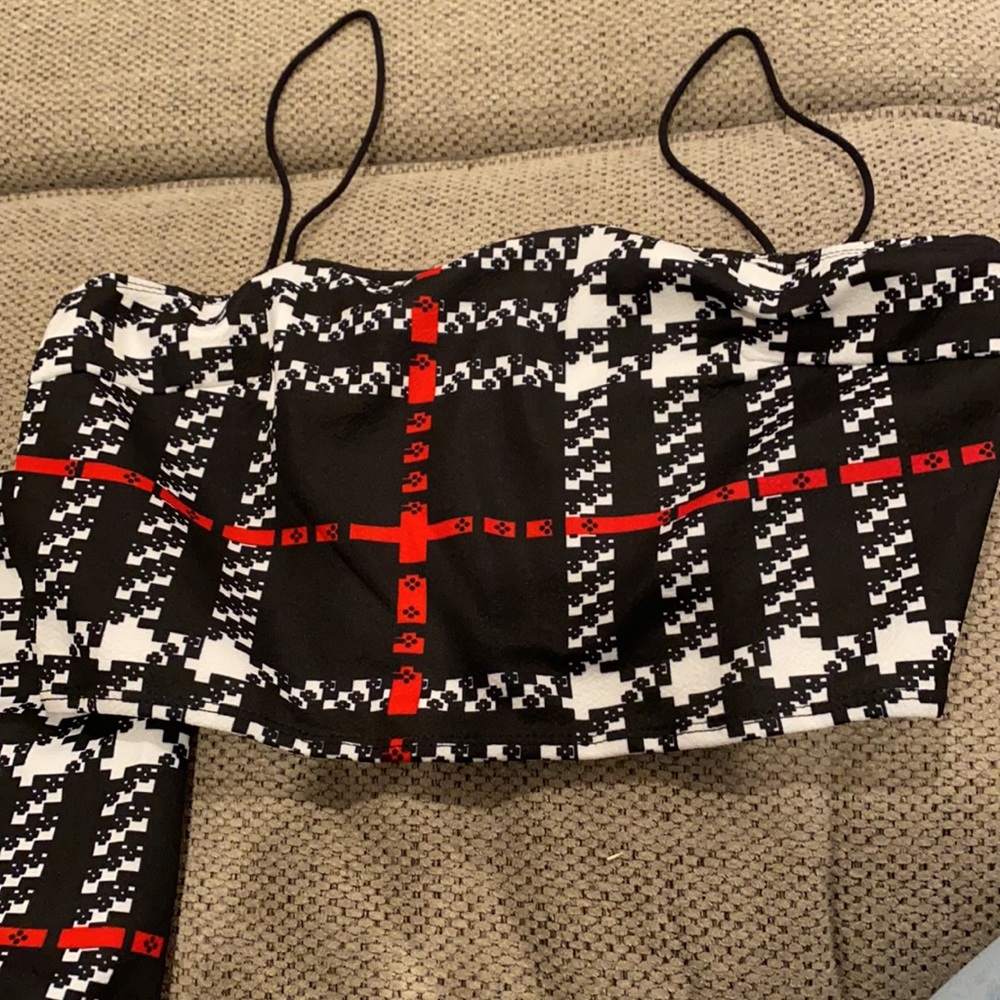 Two piece - Picture 3 of 3